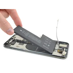 Remplacement batterie Apple iPhone 11 Pro Max sur Paris - Macinfo