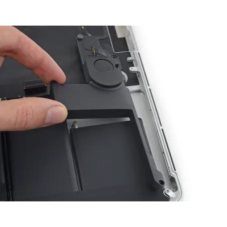 Forfait Réparation Remplacement Haut Parleur Gauche MacBook Pro 15" A1707
