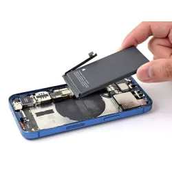 Remplacement Batterie Apple iPhone 13 sur Paris - Macinfo