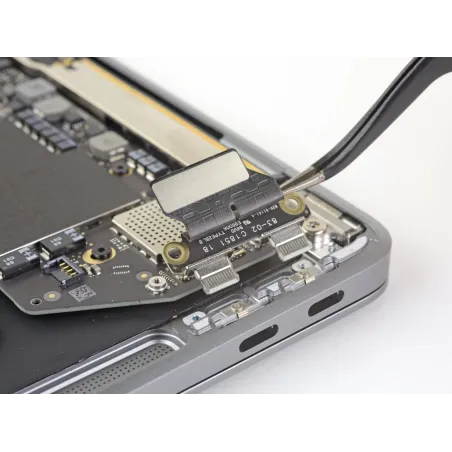 Réparation Remplacement Connecteur USB-C MacBook Air 13" A1932 A2179