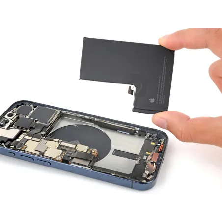 Réparation Remplacement Batterie iPhone 15 Pro sur Paris