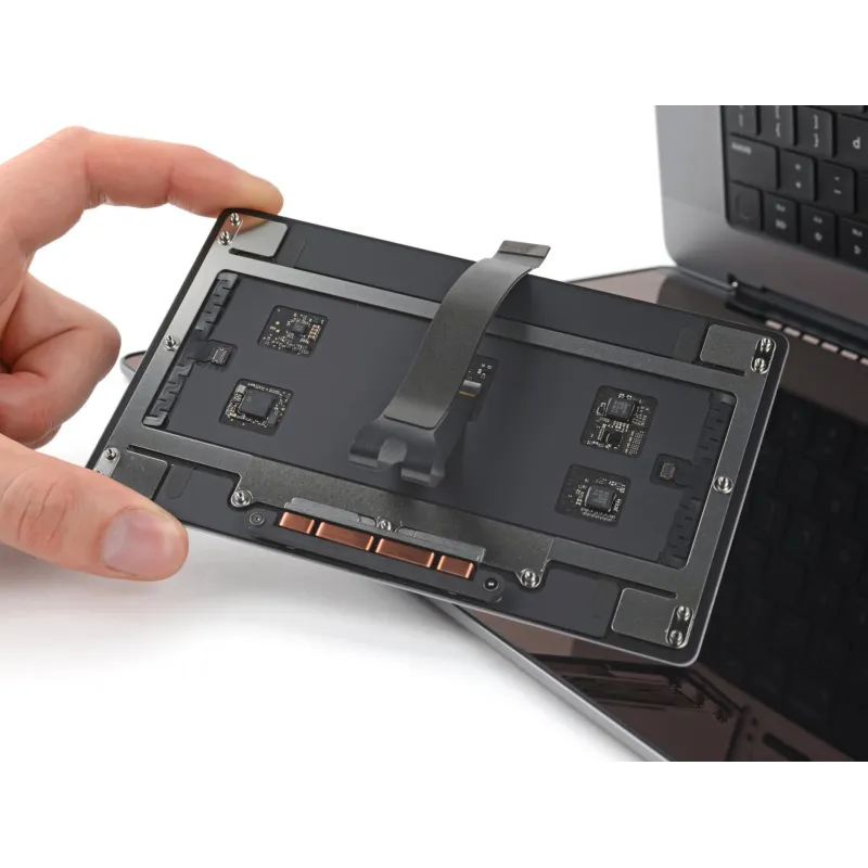Réparation Remplacement TrackPad Apple MacBook Pro 16" A2141 Réparation Remplacement TrackPad Apple MacBook Pro 16" A2141