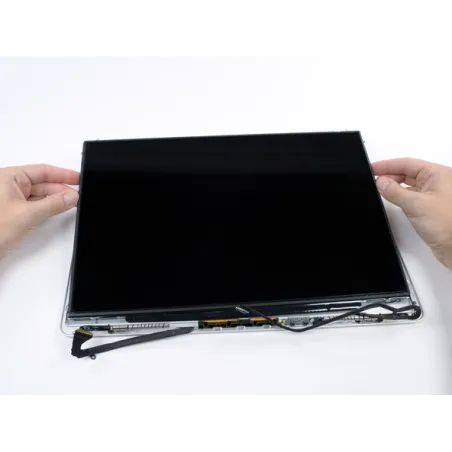 Réparation Dalle LCD Macbook Pro 17\"