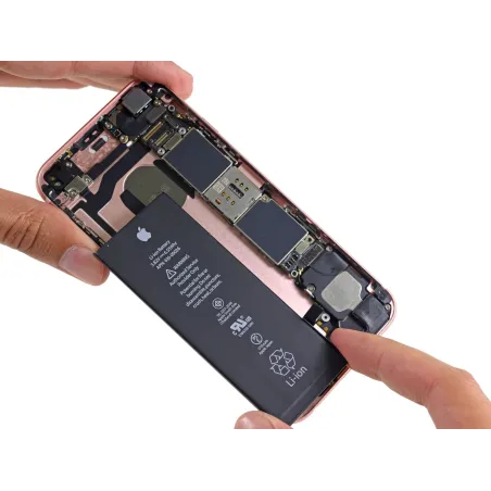 Remplacement / Réparation Batterie iPhone 6S - Paris