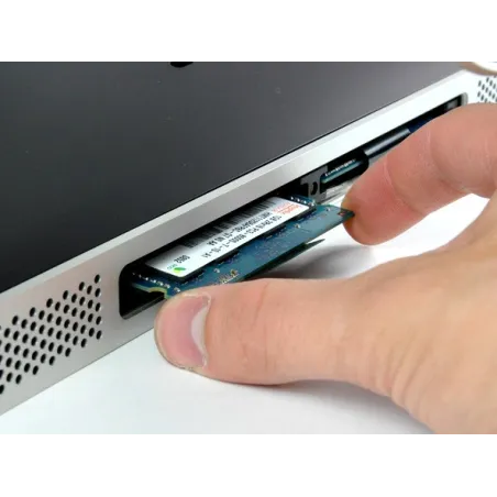 Remplacement mémoire vive iMac 20/24 pouces