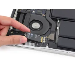 Forfait Réparation Remplacement de la carte wifi/bluetooth MacBook Pro Retina 13"/15"