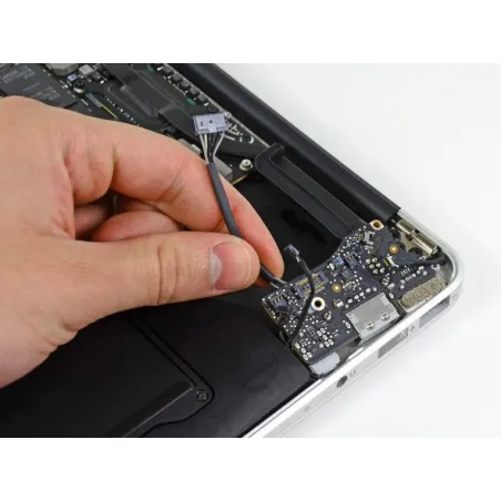 Réparation de la Carte MagSafe MacBook Air 13\"