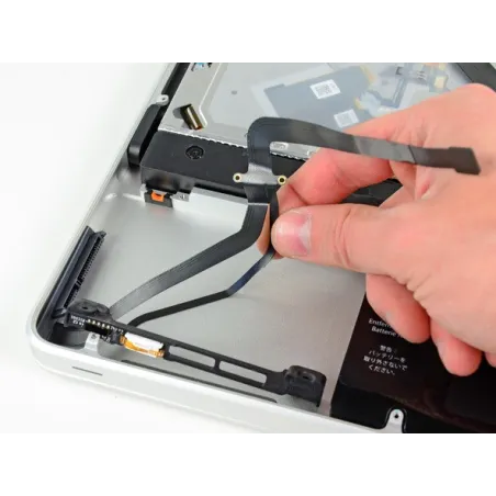 Réparation Nappe Disque Dur MacBook Pro 15\"