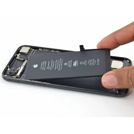 Réparation remplacement batterie Apple iPhone 7 en magasins sur Paris