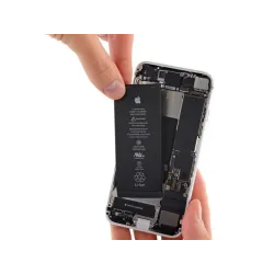 Réparation remplacement de la batterie iPhone 8