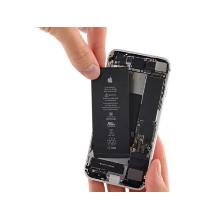 Réparation remplacement de la batterie iPhone 8